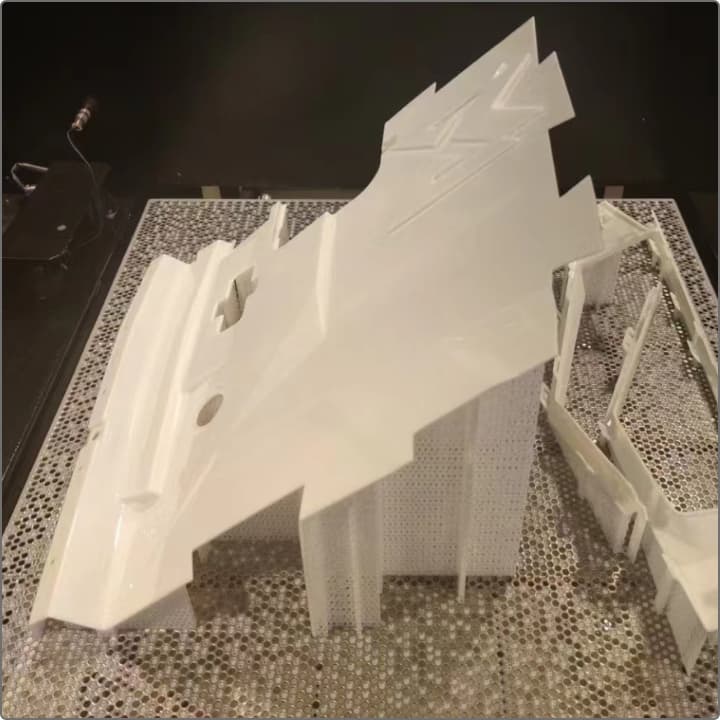 White Resin01
